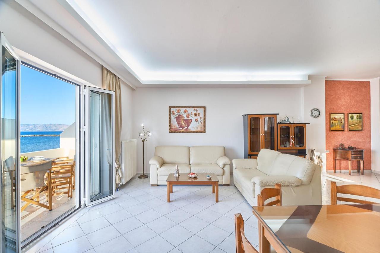 Appartamento Sea View House Kíssamos Esterno foto